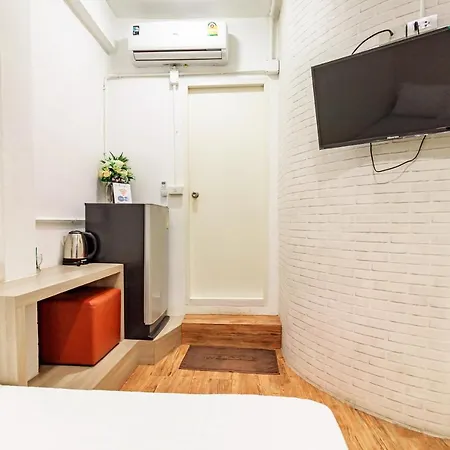 Ze Residence Bang Aor Station Bangkok Exterior photo